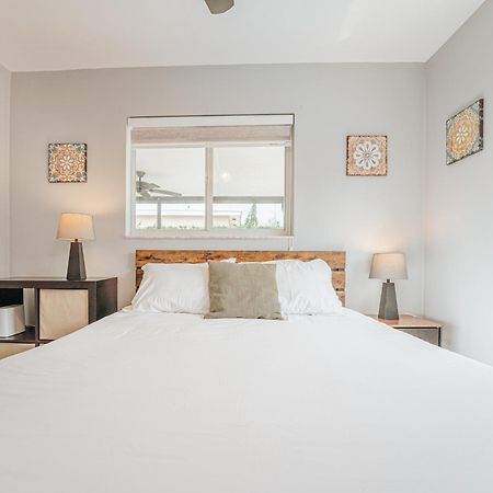 Home With A Pool Close To Beach And Fll Airport Pool Heated October- March ฟอร์ต ลอเดอร์เดล ภายนอก รูปภาพ
