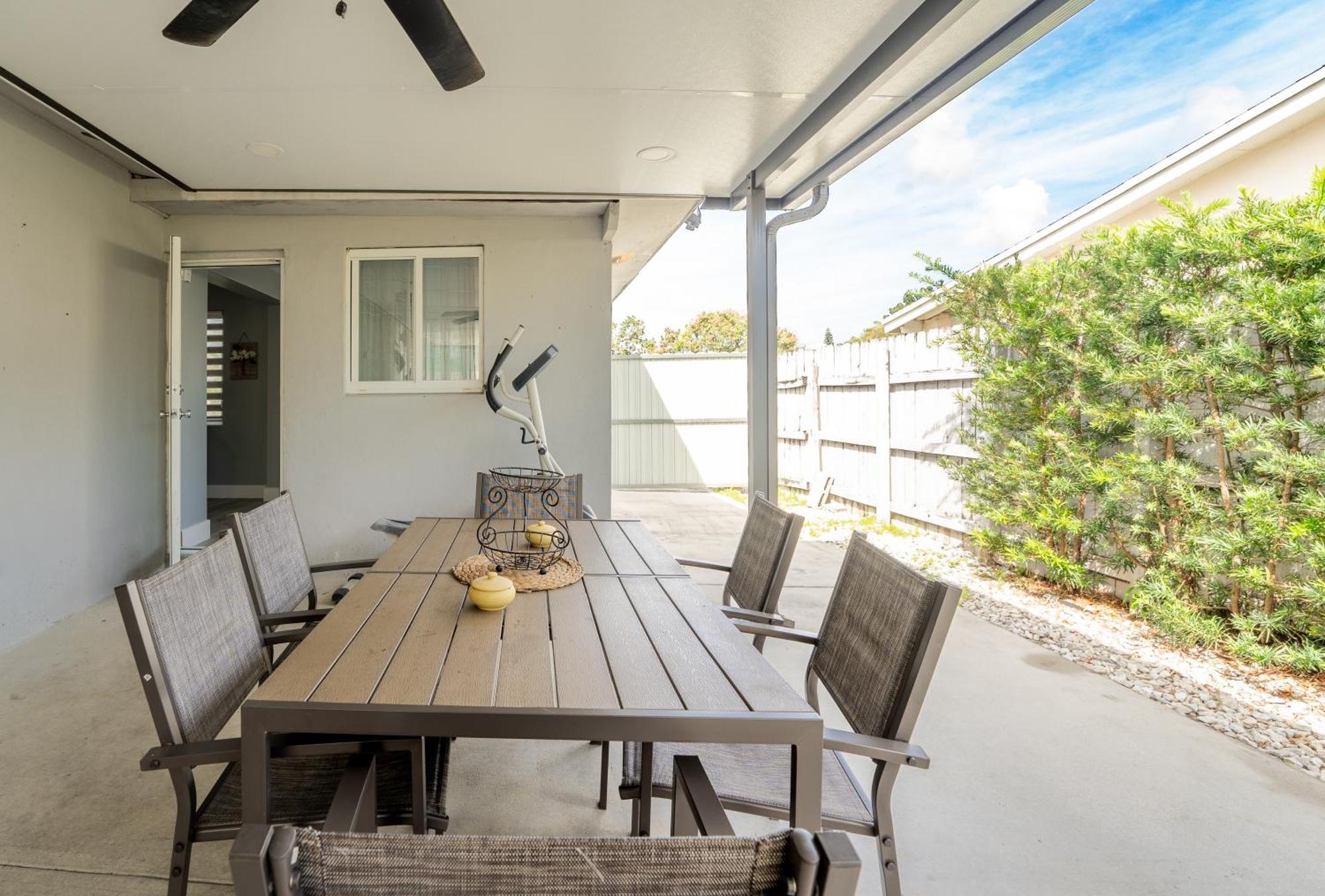Home With A Pool Close To Beach And Fll Airport Pool Heated October- March ฟอร์ต ลอเดอร์เดล ภายนอก รูปภาพ