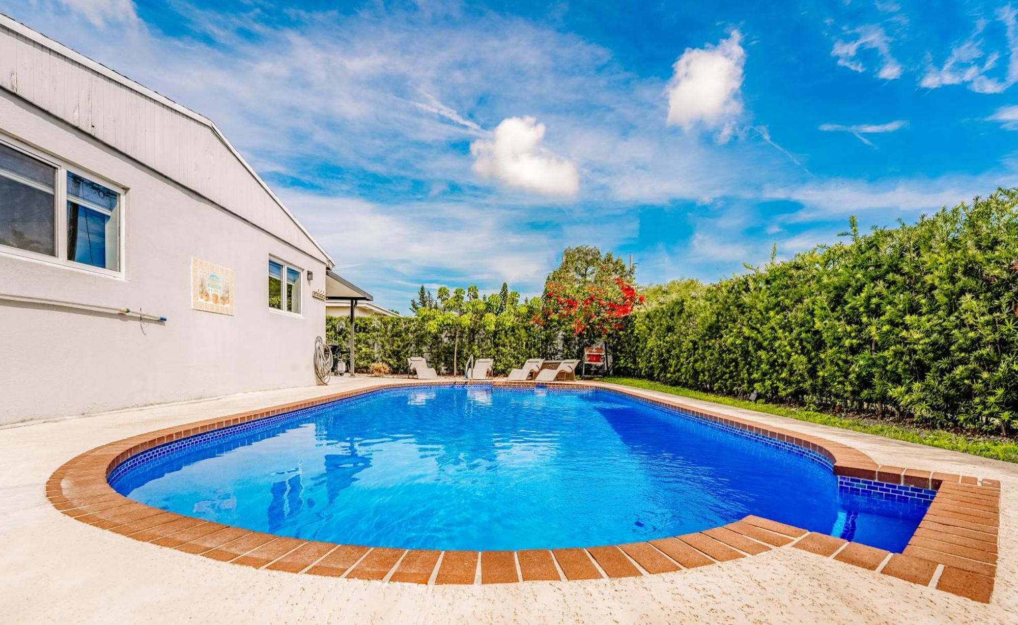 Home With A Pool Close To Beach And Fll Airport Pool Heated October- March ฟอร์ต ลอเดอร์เดล ภายนอก รูปภาพ